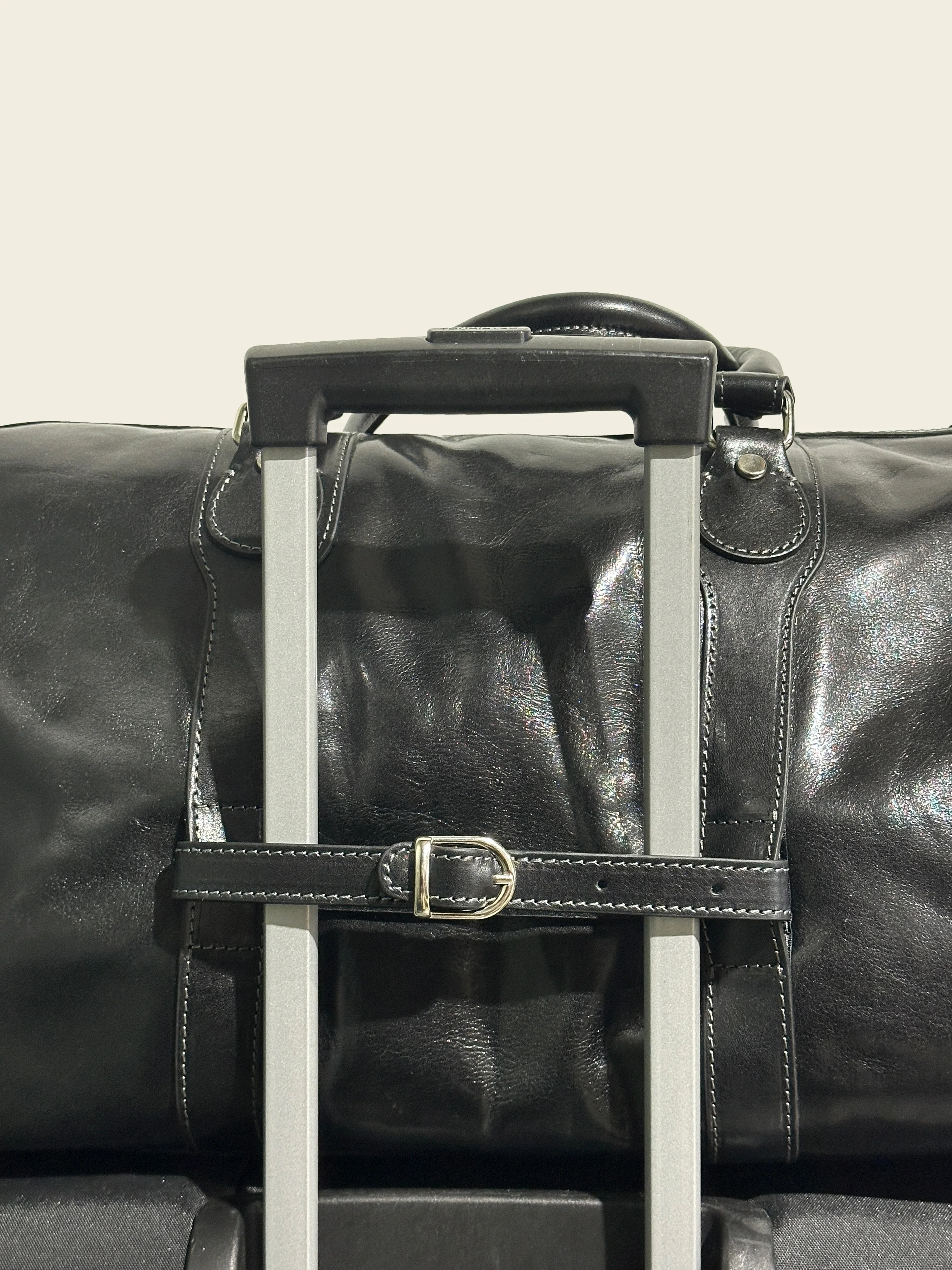Beltrami Jet - Leather Weekender Bag - Image 4