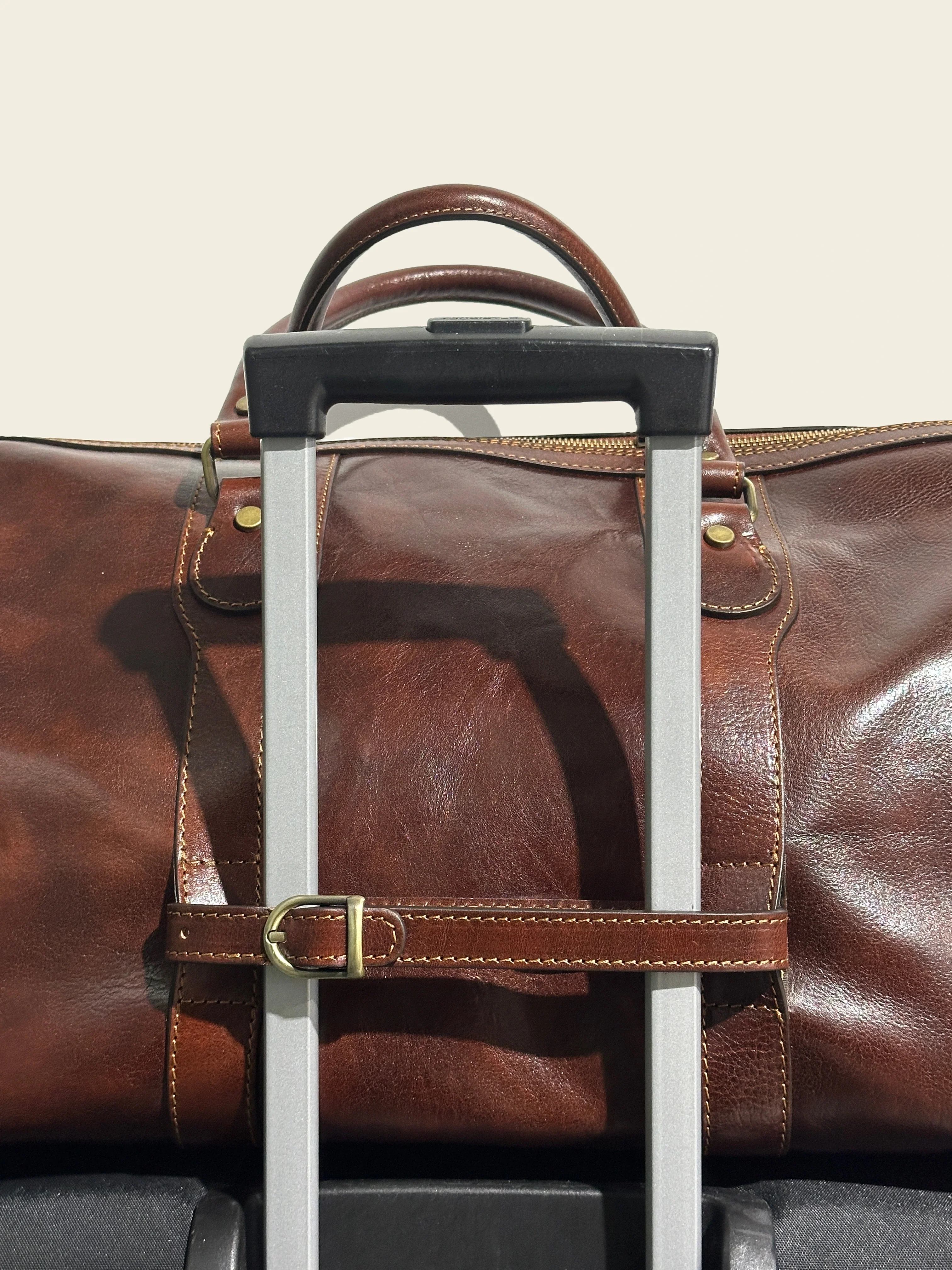 Beltrami Terra - Leather Weekender Bag - Image 4