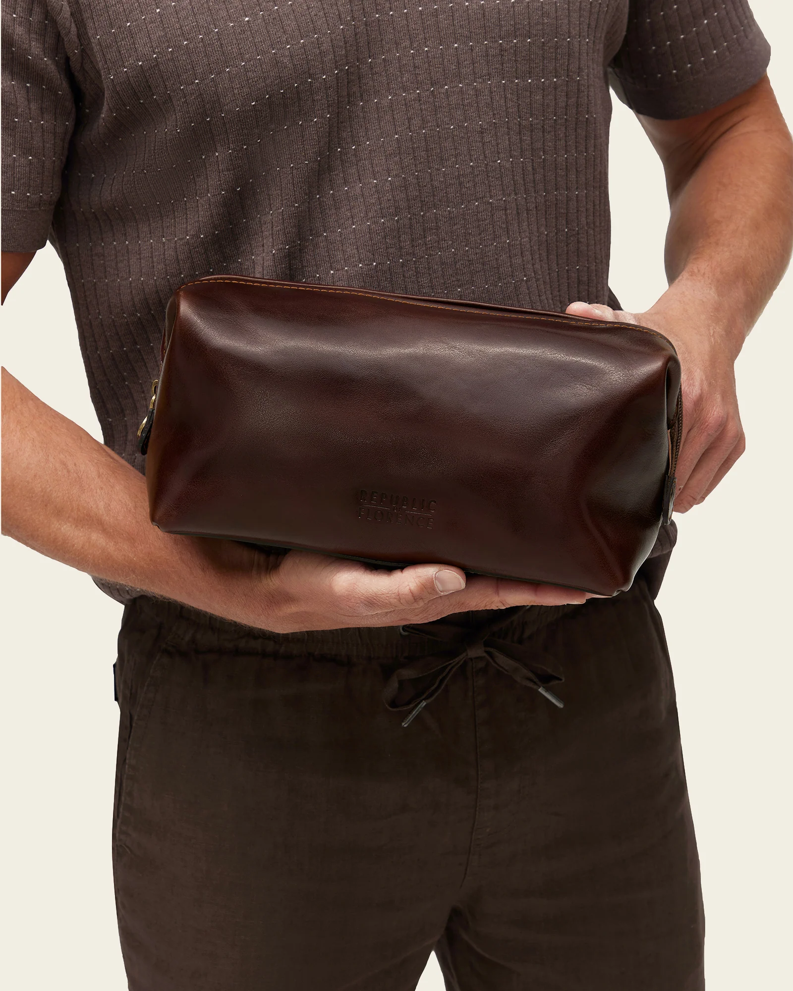 Grand Dopp Kit Terra - Leather Toiletry Bag - Image 6