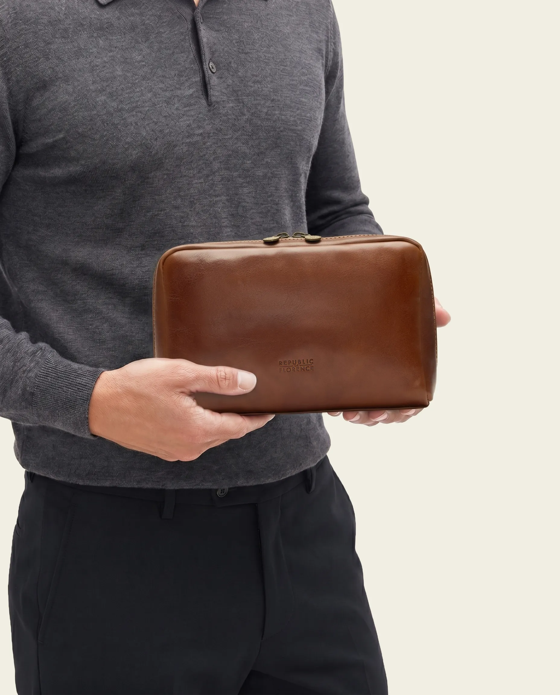 Primo Earth - Leather Toiletry Bag - Image 3